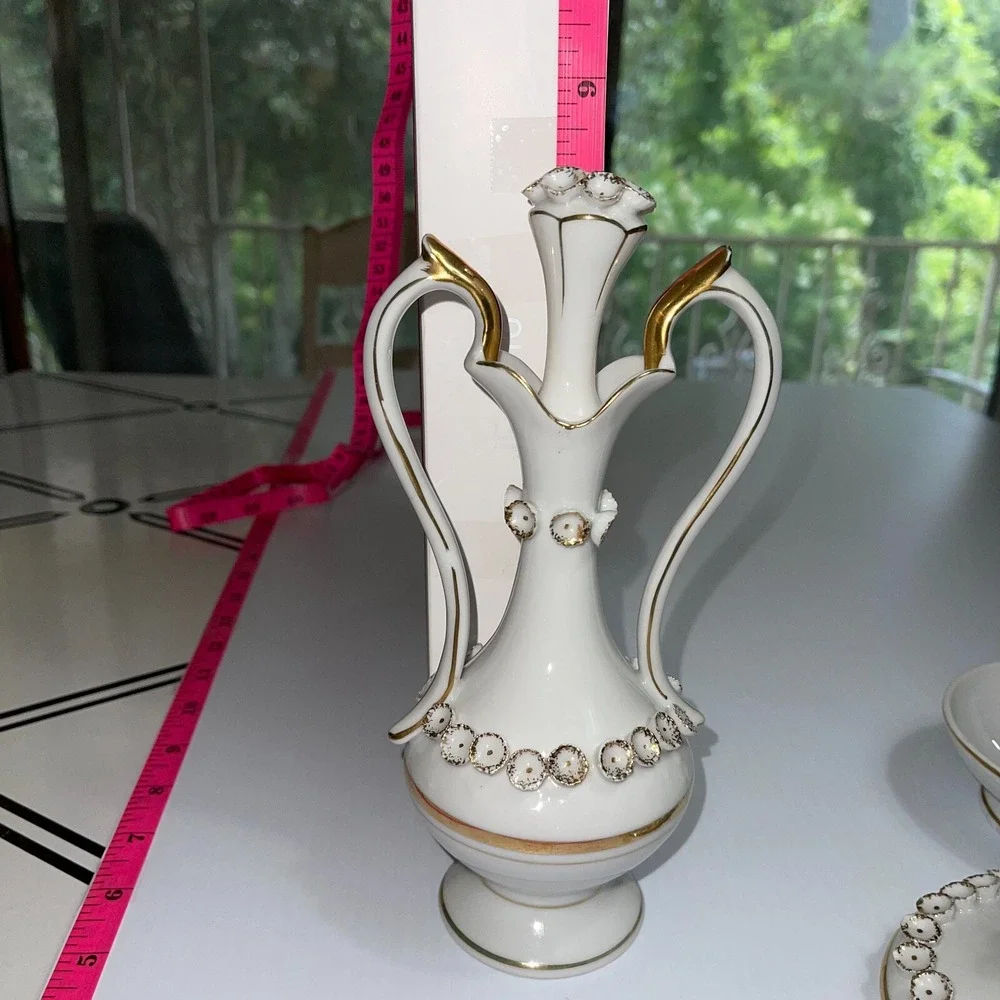 Irice Vintage Vanity Set White w Gold‎ Accent And Applied Floral